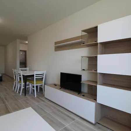 Апартамент Апартамент под Наем - Rent Apartment - 54 Варна